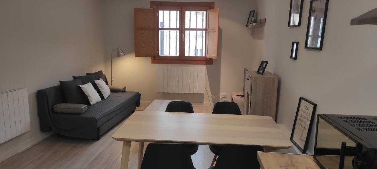 Apartamento Con Encanto En Casco Historico De Burgo Exterior foto